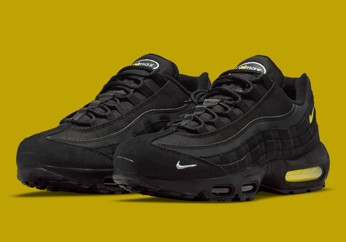 Artificial Susteen Email Nike Air Max 95 Black Yellow DO6704-001 Release | SneakerNews.com