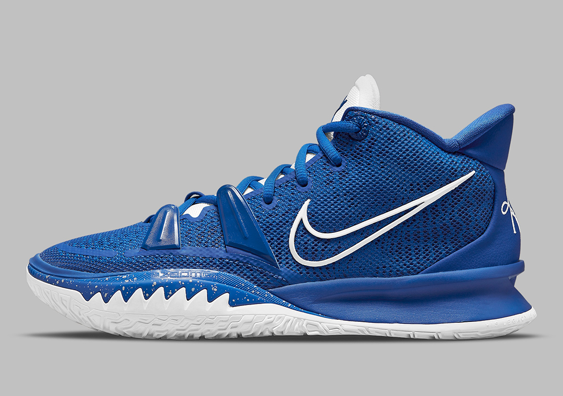 nike kyrie 7 team