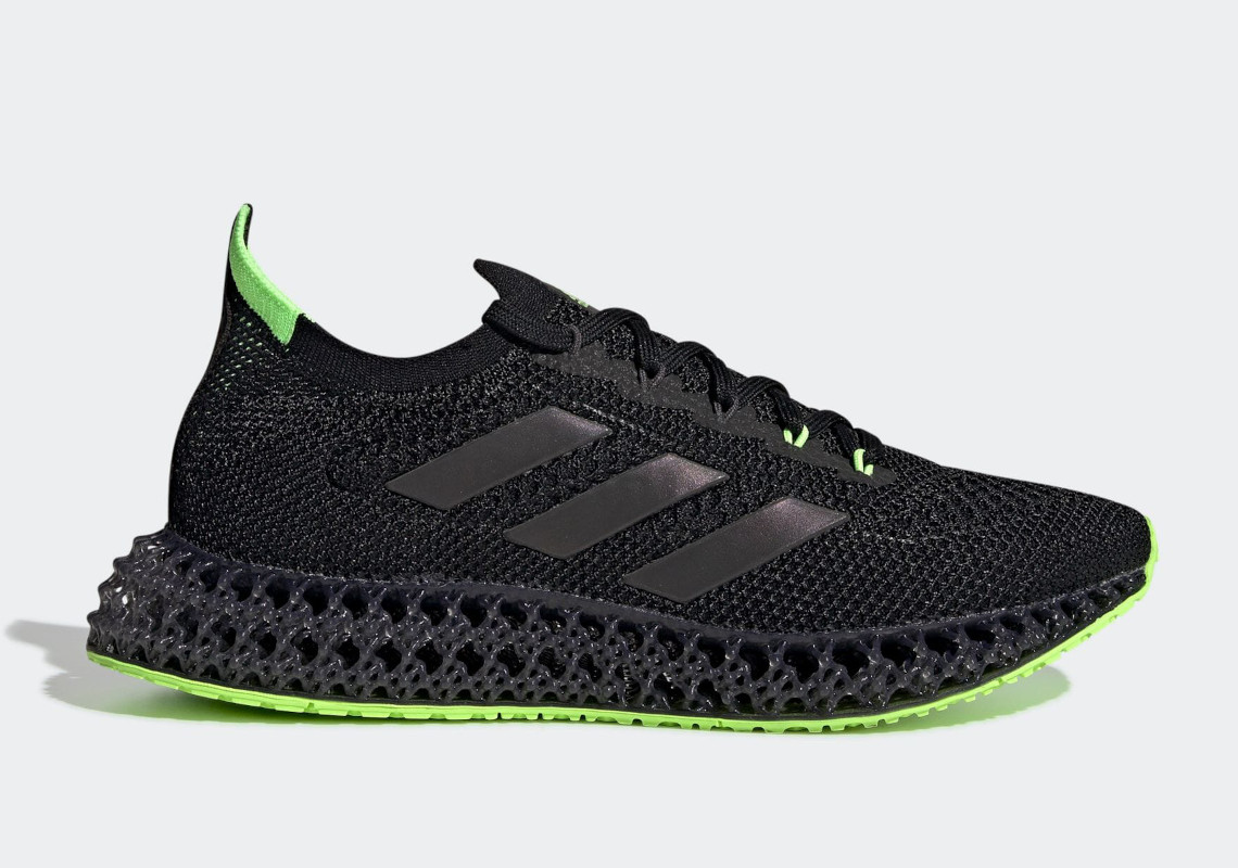 Cinco Inmundo Normalización adidas 4DFWD Core Black Carbon Q46446 Release | SneakerNews.com