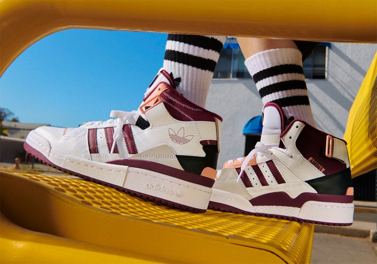 Adidas Forum Exhibit Mid Cloud White / Victory Crimson / Ambient Blush size 10 adidas | Shoes | Adidas Forum Exhibit Mid Cloud White  main image 4
