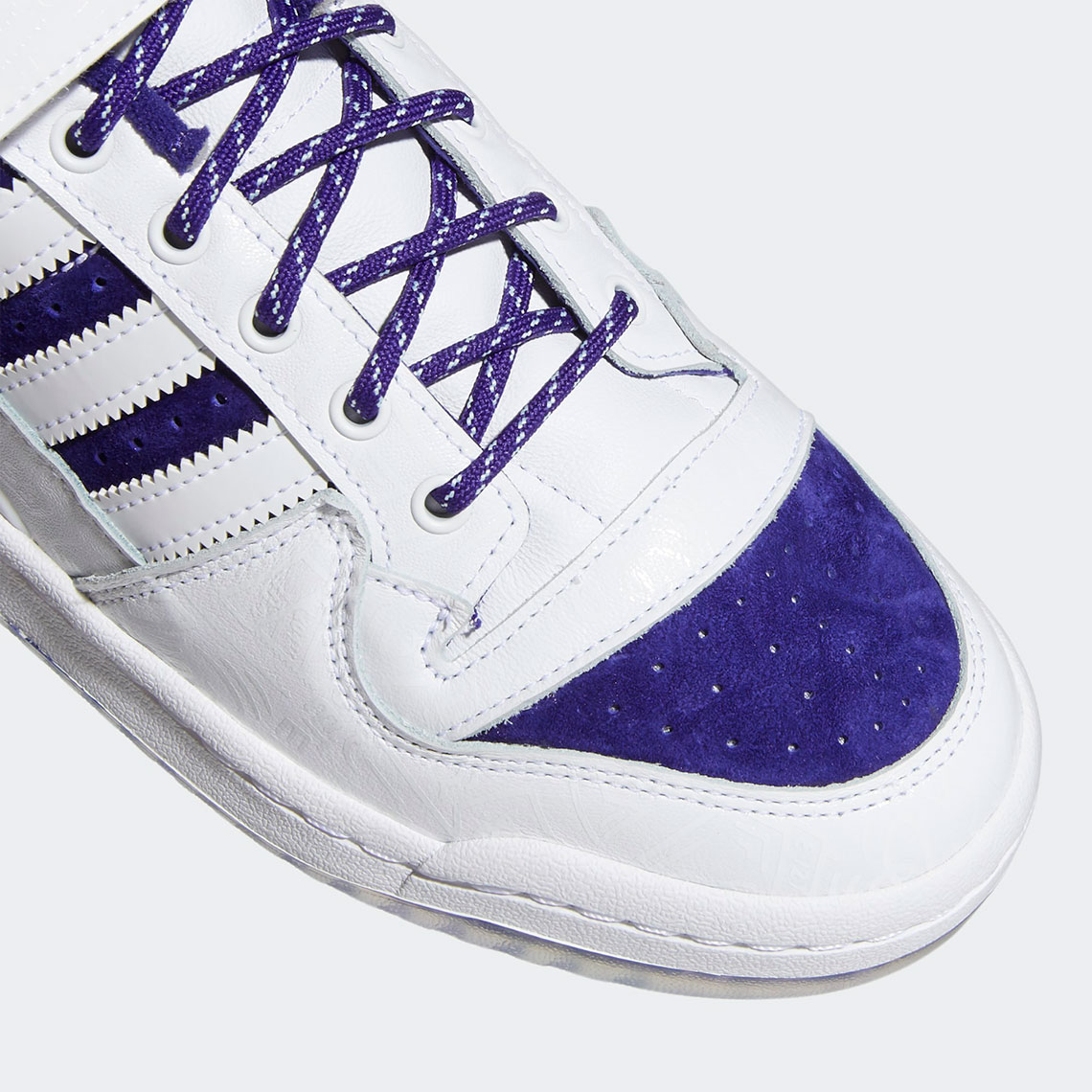 Donovan Mitchells Adidas Forum Low Cloud White Collegiate Purple Halo Mint Gy8287 1