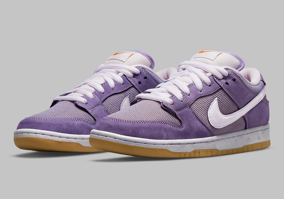 purple and grey nike dunks