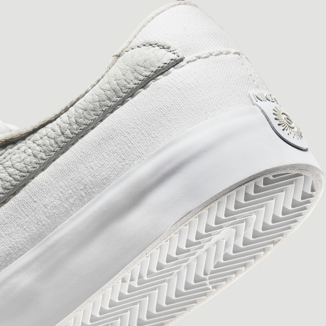 Nike SB Shane Premium White DA4184-101 | SneakerNews.com