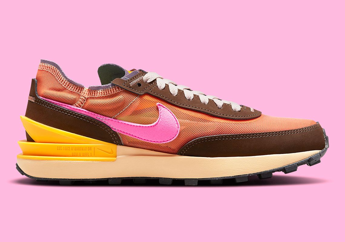 Nike Waffle One Wmns Exeter Edition Orange Pulse Baroque Brown University Gold Pinksicle Dm8114 800 2