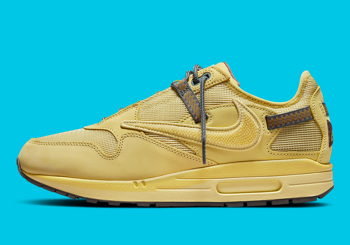 travis scott nike air max 1 official images DO9392 700 8