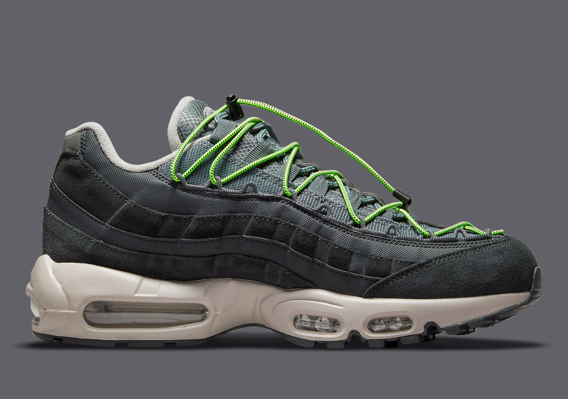 Nike Air Max 95 Green Volt DO6391-001 Release | SneakerNews.com