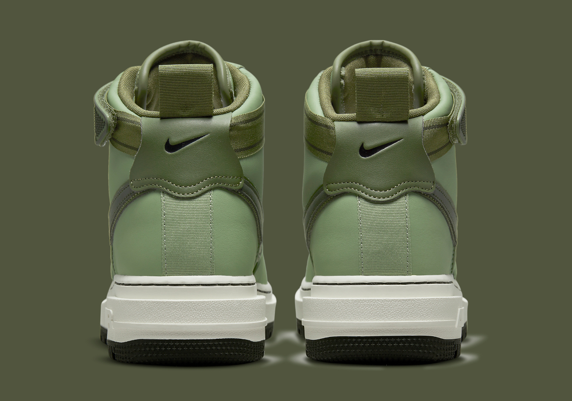 Nike Air Force 1 High Oil Green Mens Size 10.5 Casual Boots DA0418-300 New