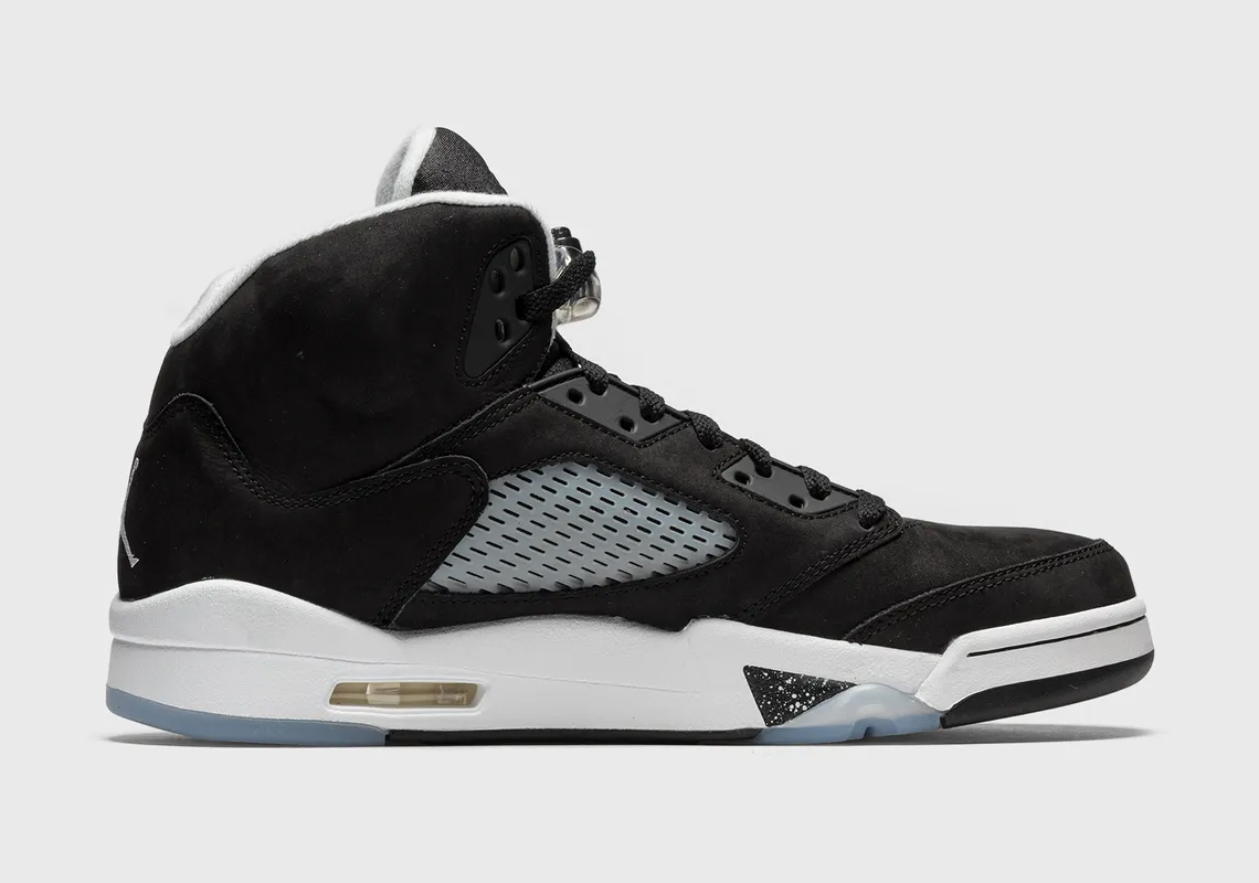 Air Jordan 5 Oreo Moonlight CT4838-011 Store List | SneakerNews.com