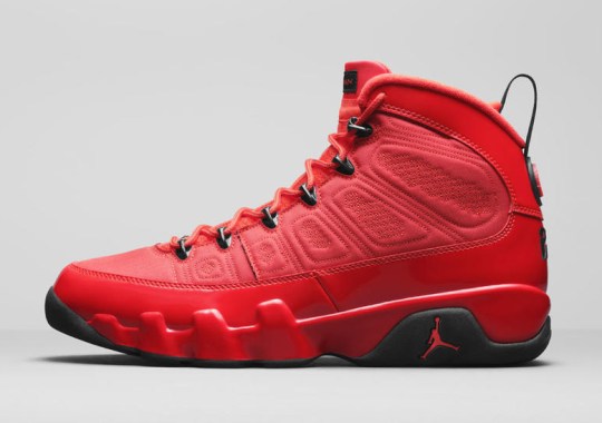 The Air jordan Hoodie 9 Receives A “Chile Red” Makeover This Holiday Season