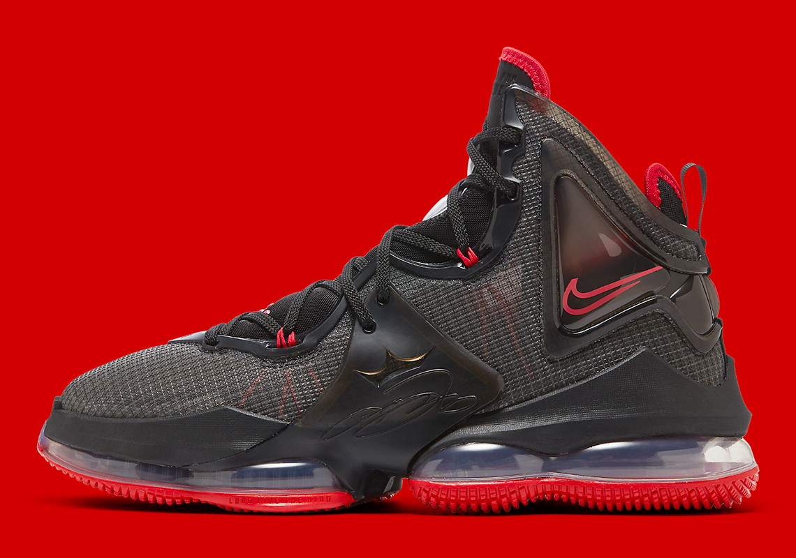 nike lebron 19 black red