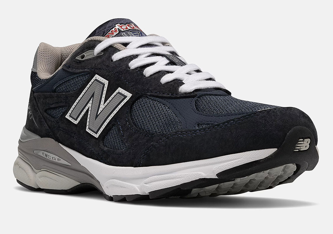 990 new balance Foot Locker