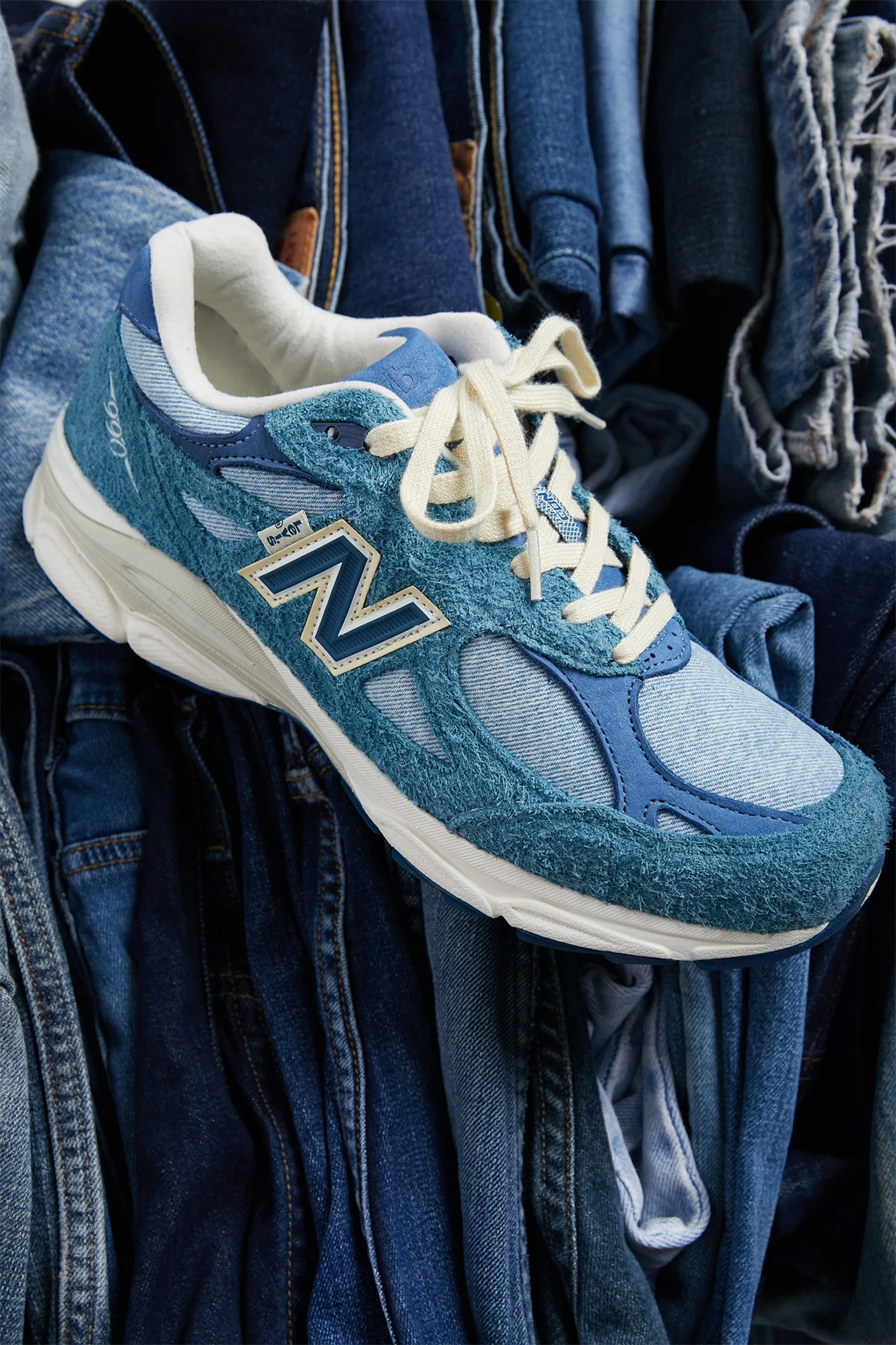 the new balance made us 990v3 nb history for everyone