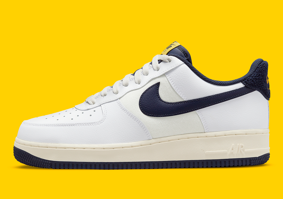 Nike Air Force 1 LV8 Midnight Navy Sail White DO5220-141