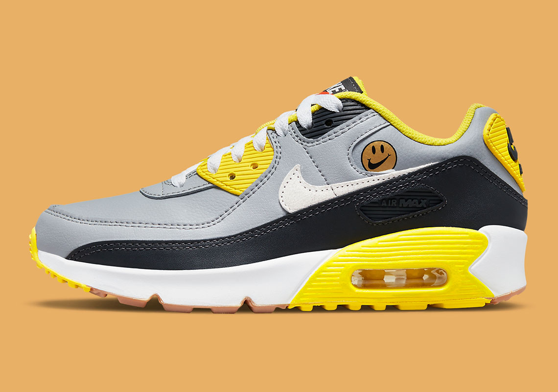 Nike Air Max 90 Gs Go The Extra Smile Dq0570 001 3