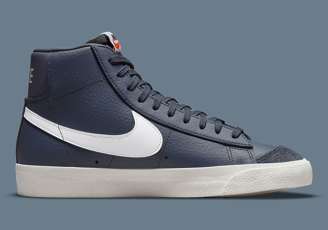 nike blazers navy blue swoosh