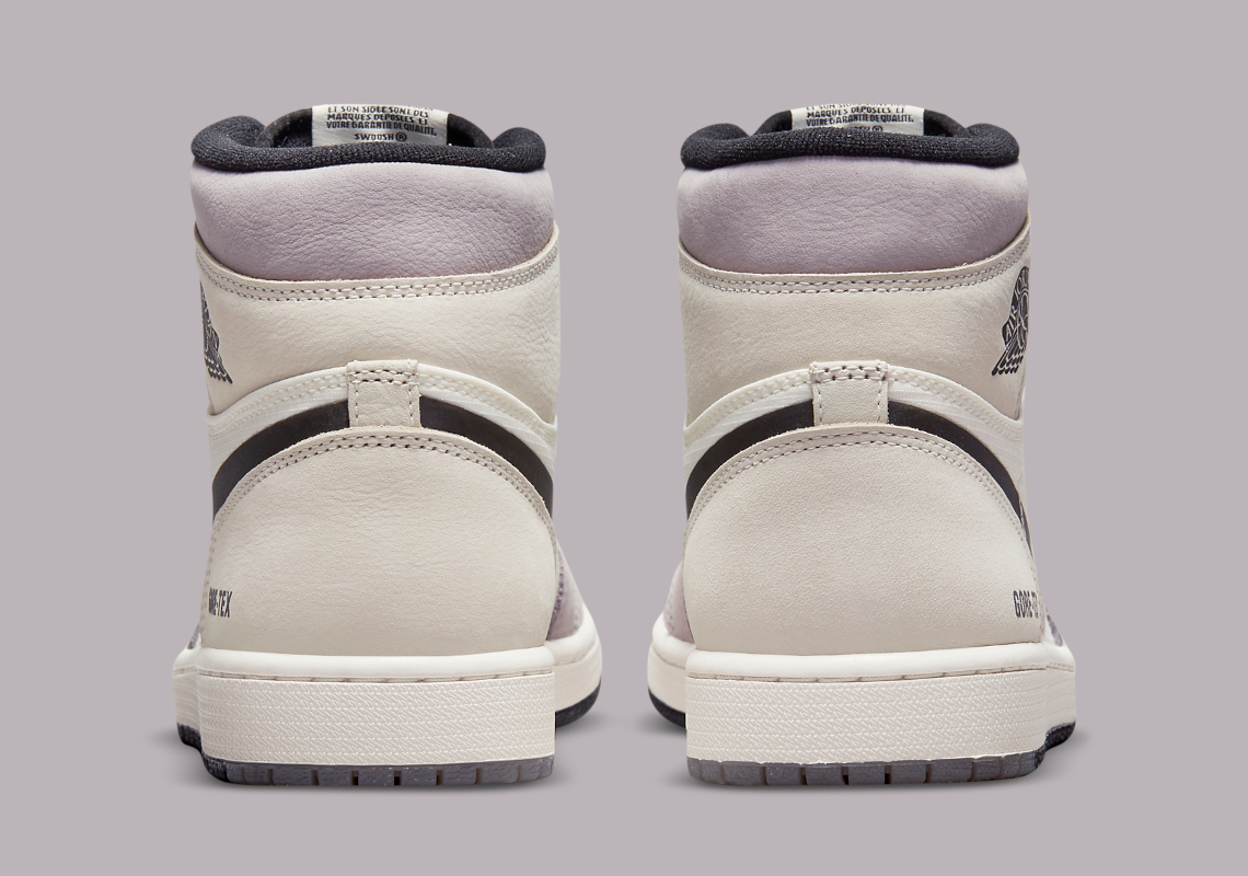 Air Jordan 1 GORE-TEX DB2889-100 | SneakerNews.com