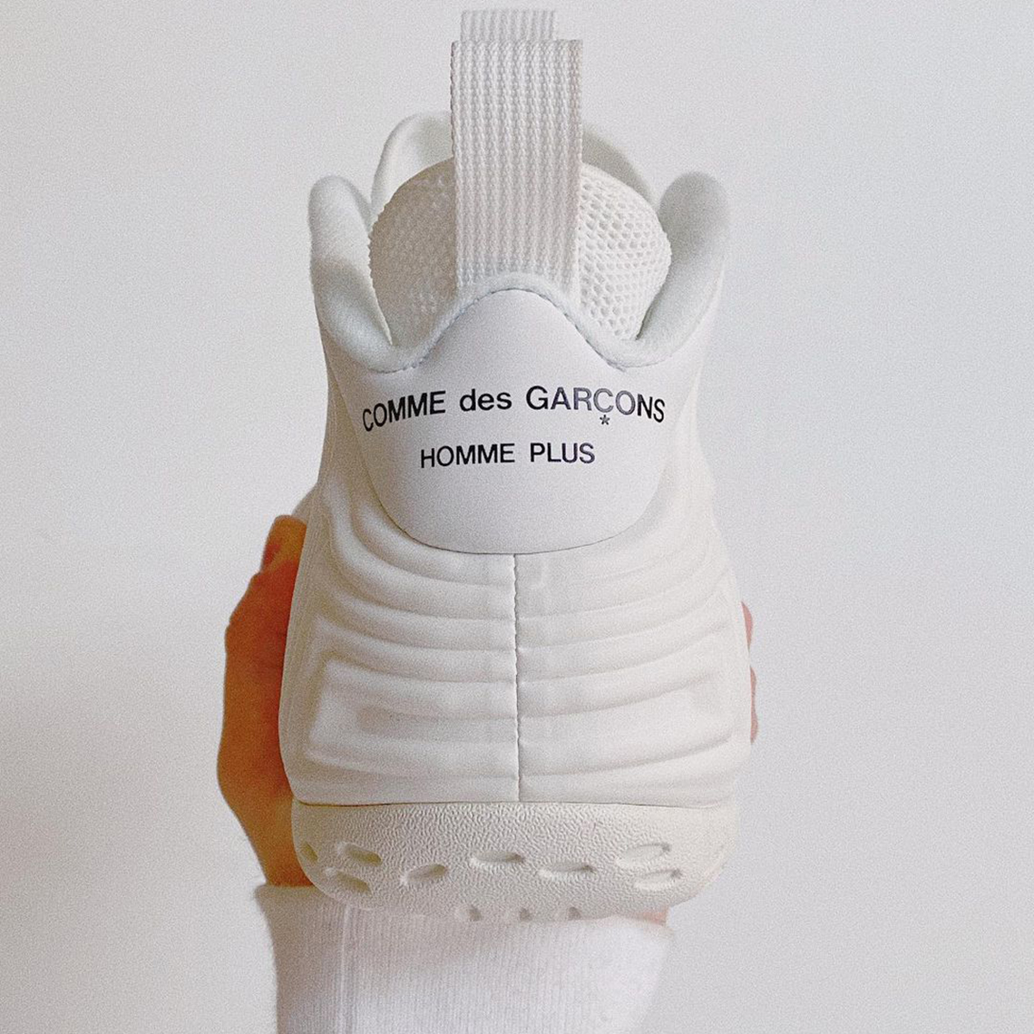 COMME des GARCONS Nike Air Foamposite One White | SneakerNews.com