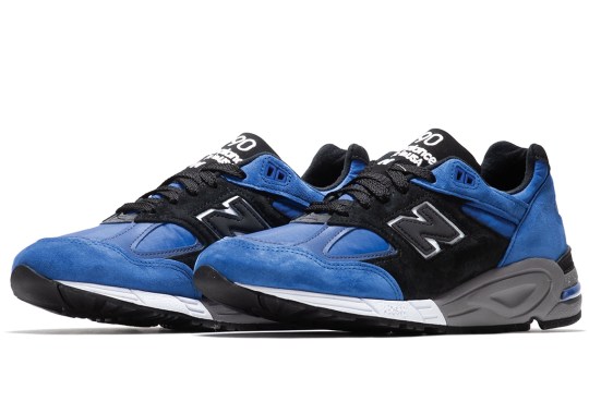 The New Balance 990v2 Plays Around With Black And Blue Color Blocking