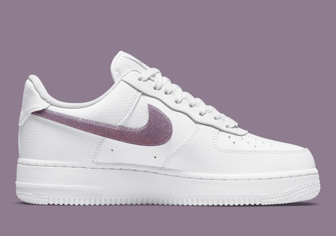 Nike Air Force 1 Low Glitter Swoosh DH4407-102
