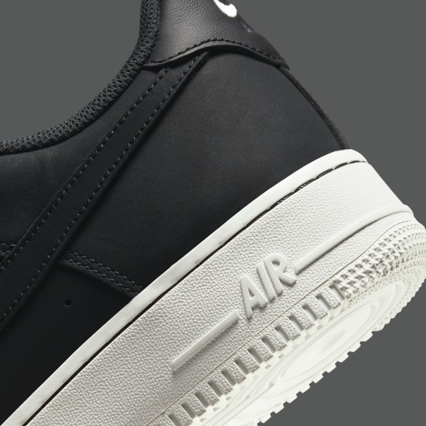 Nike Air Force 1 Low Off Noir DQ8571-001 | SneakerNews.com