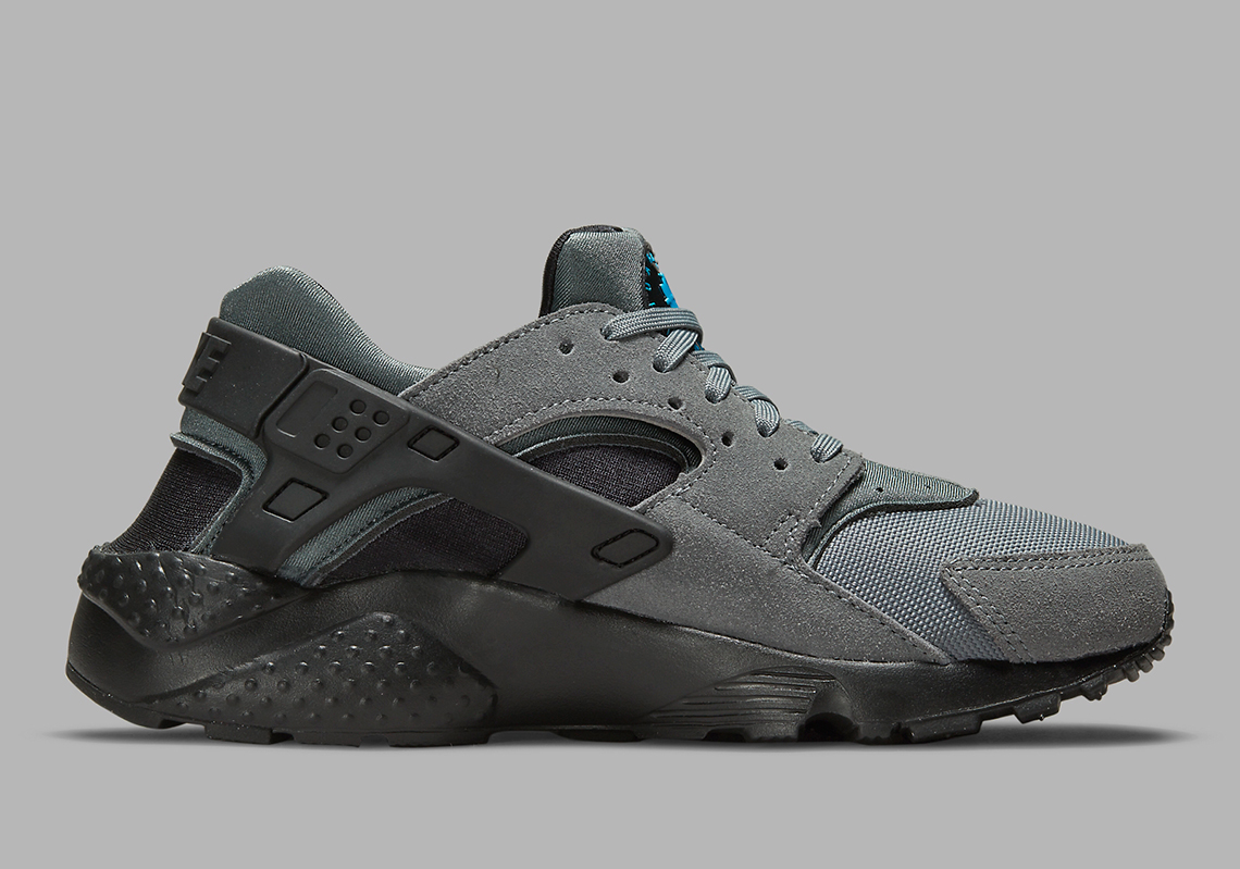 nike huarache smoke grey