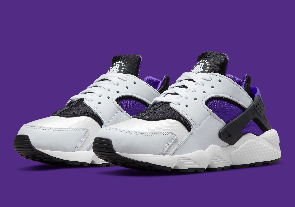 nike huarache purple and black