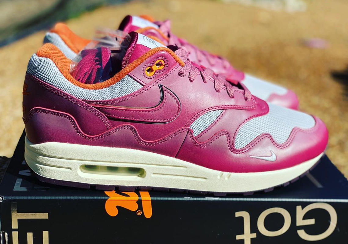 air max 1 maroon