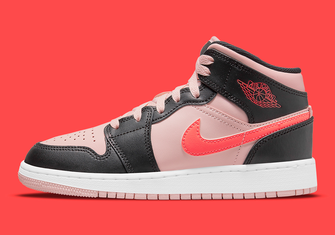 air jordan mid pink and black