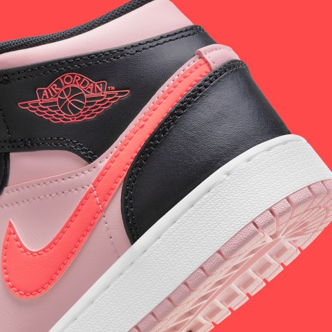 Air Jordan 1 Mid GS Black Crimson Pink 554725-604 | SneakerNews.com