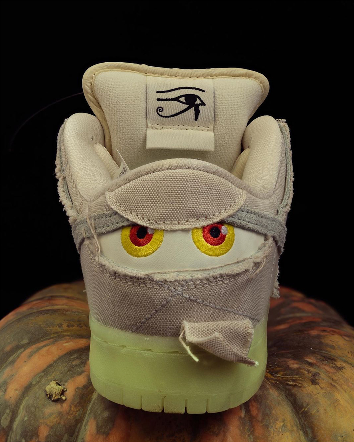 nike dunk mummy