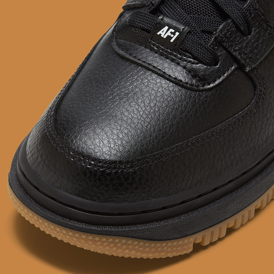 Nike Air Force 1 High Utility 2.0 (black) on feet 