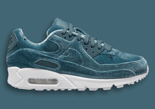 The nike pets Air Max 90 Suits Up Entirely In Blue Velvet