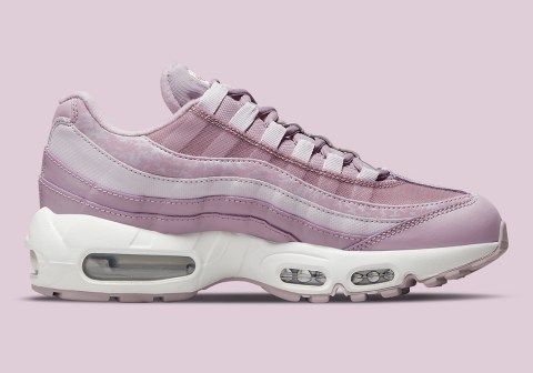 Nike Air Max 95 Womens Pink DC9474-500 | SneakerNews.com