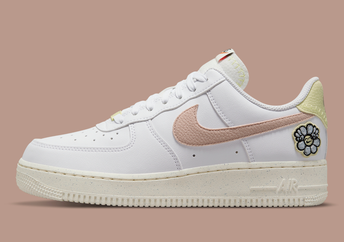 intersection constant hurt Nike Air Force 1 Low White Pink Oxford DJ6377-100 | SneakerNews.com