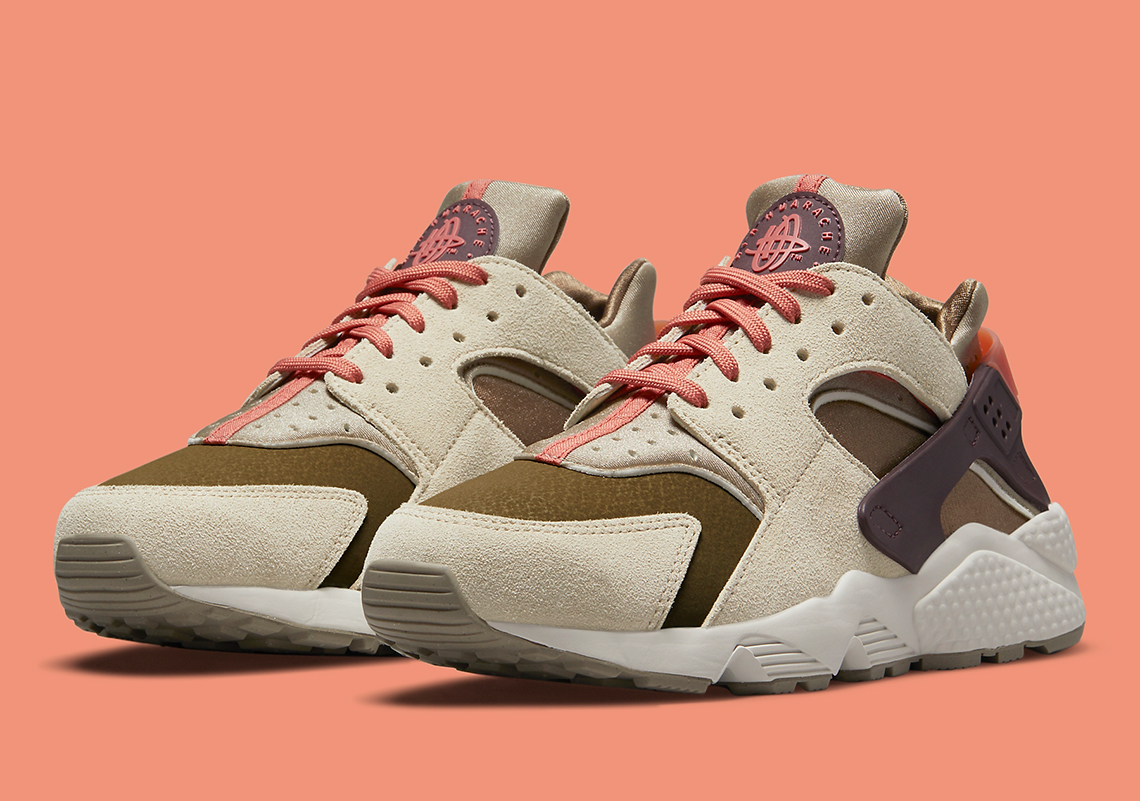 The Nike Air Huarache Begins To Close Out Its 30th Anniversary With Fall Colors