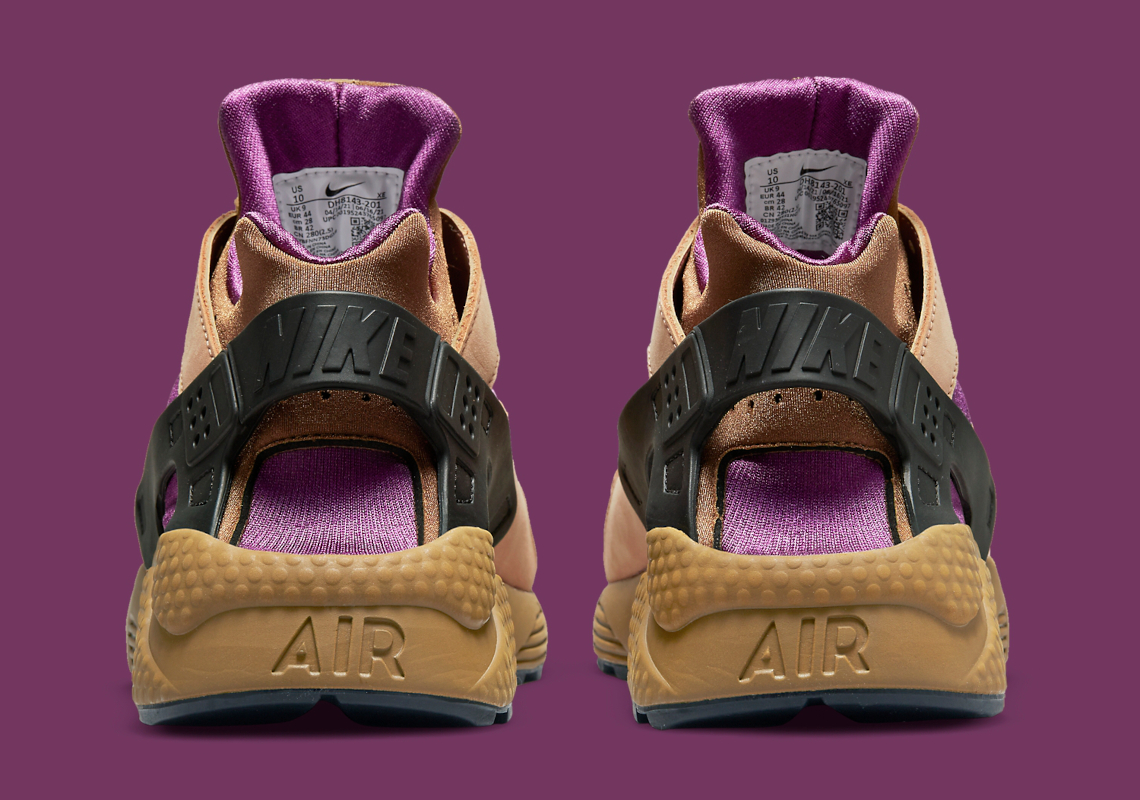 nike air huarache le praline/ umber-vine-black