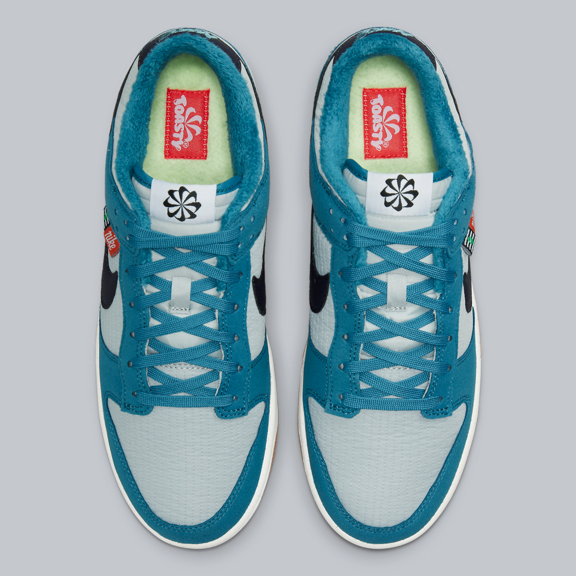 nike dunk low se next nature rift blue