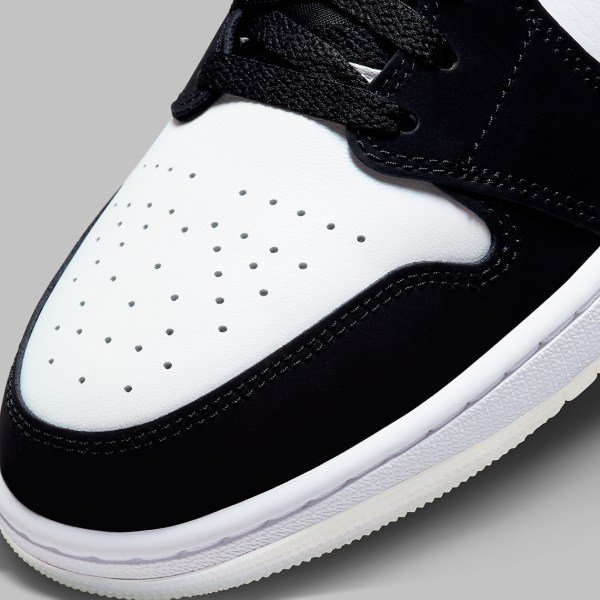 Air Jordan 1 Mid White Black Diamond DH6933-100 | SneakerNews.com