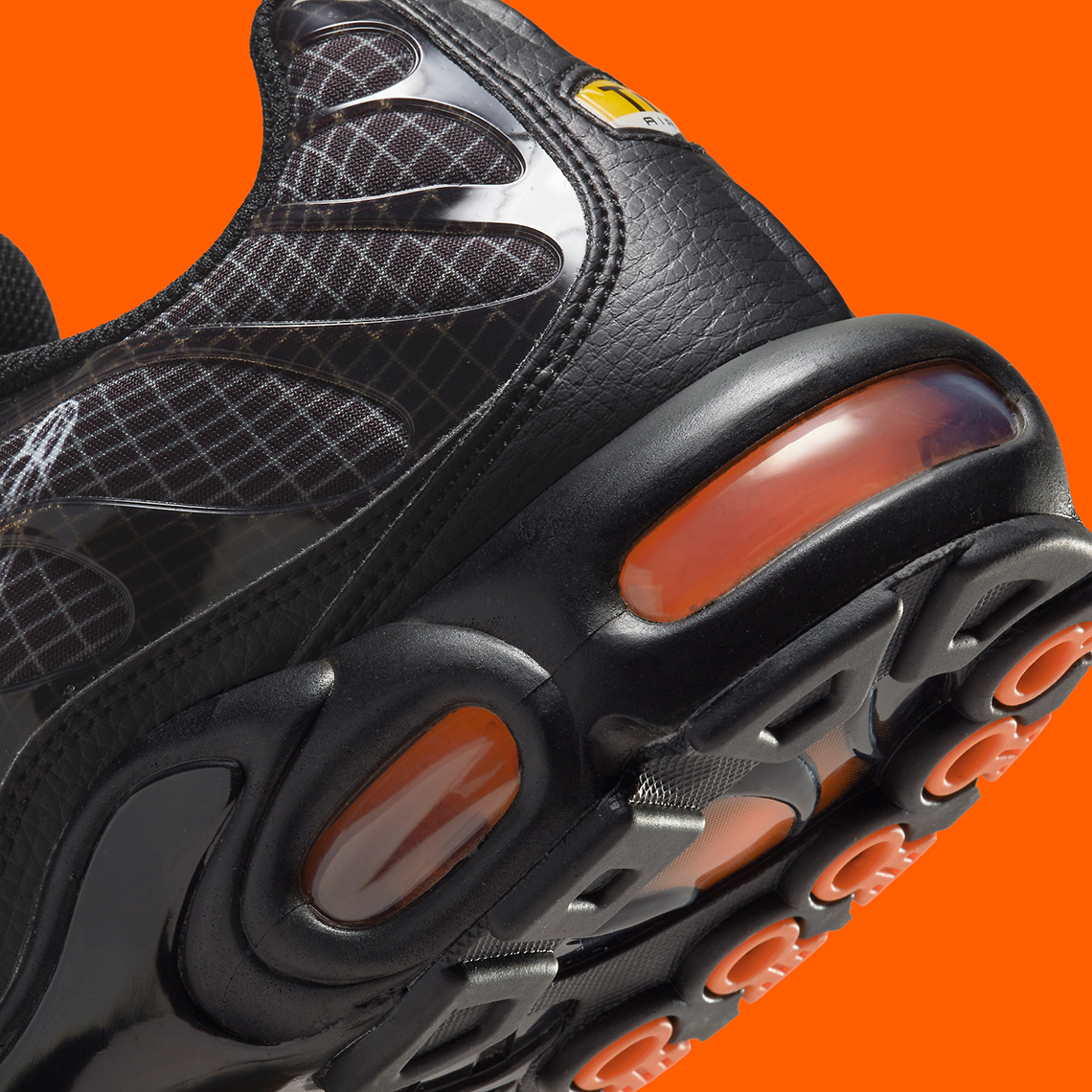 Nike Air Max Plus 3D Swoosh DR0138-001 | SneakerNews.com