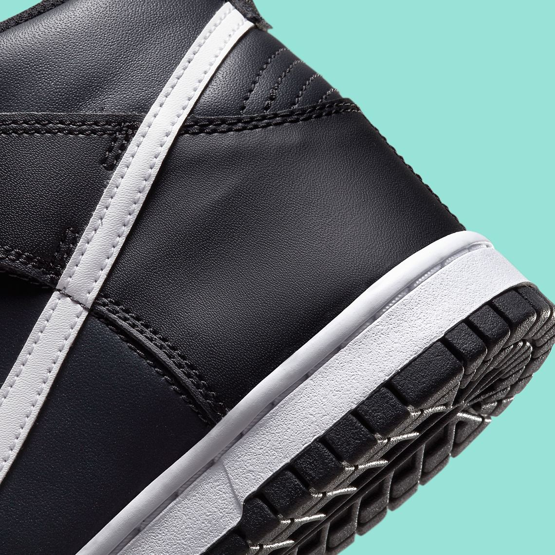 Nike Dunk High GS Black White DH9751-001 Release | SneakerNews.com