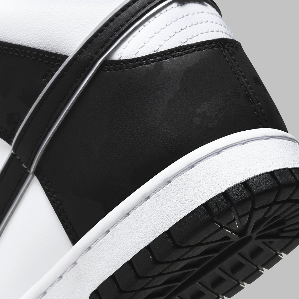 Nike Dunk High White Black DD3359-100 Release Date | SneakerNews.com