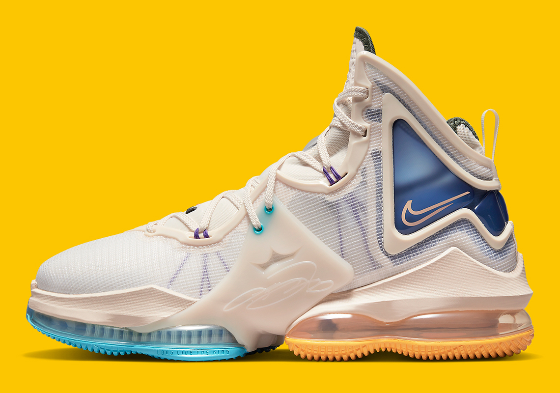 lebron 19 lakers