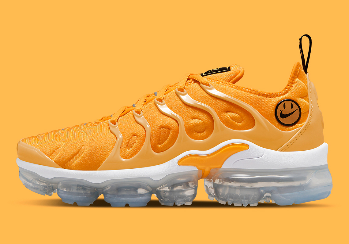 Nike Vapormax Plus Pollen Yellow Strike Team Orange DO5874 700 SneakerNews