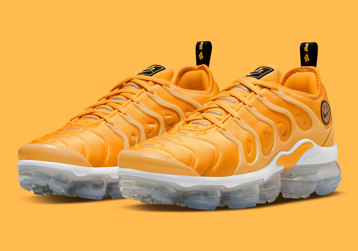 vapor max orange and yellow