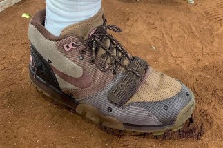 travis scott year nike air trainer 1 cleat sheck wes