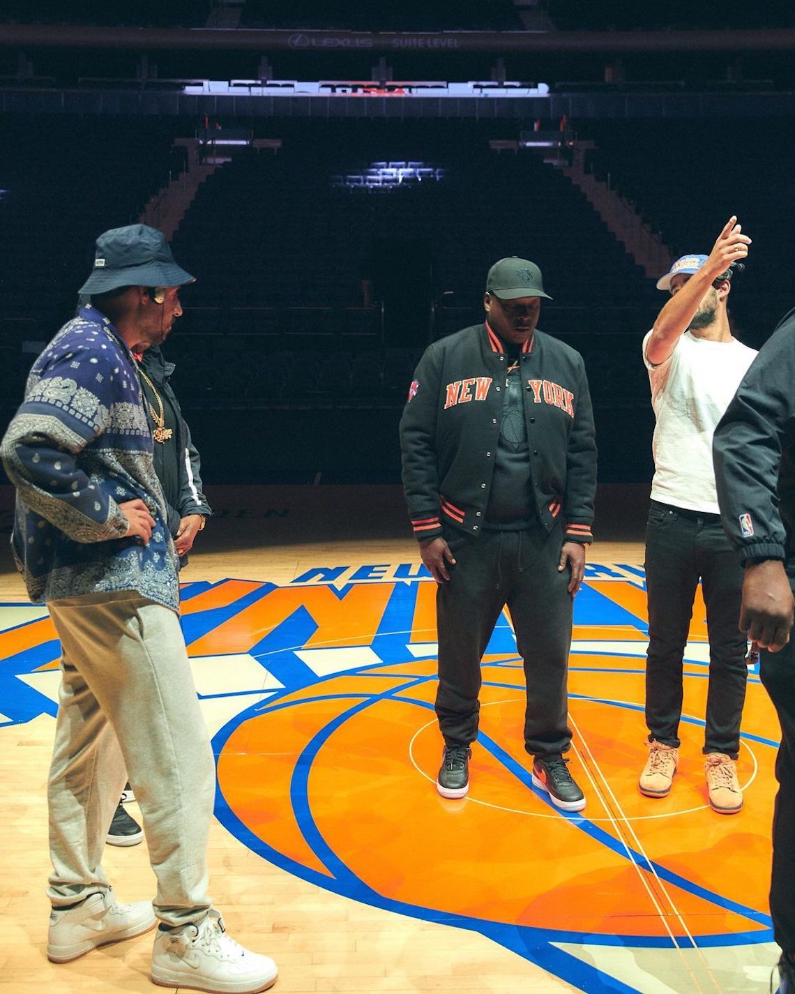 Kith kith celebrate hawaii flagship store with nike air force 1 colab Knicks Christmas 2021 2