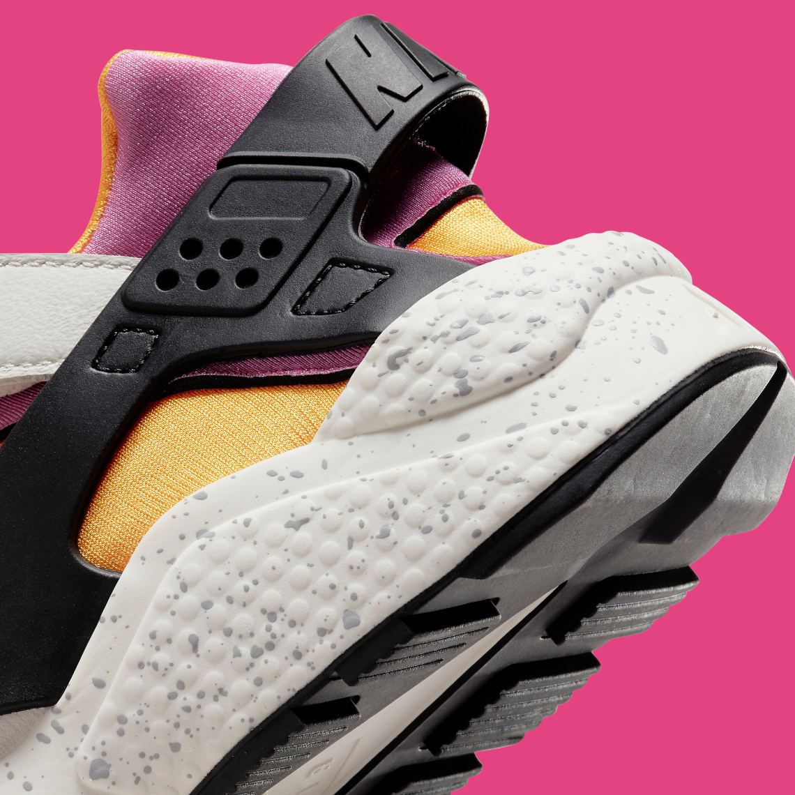 Nike huarache hotsell pink gold