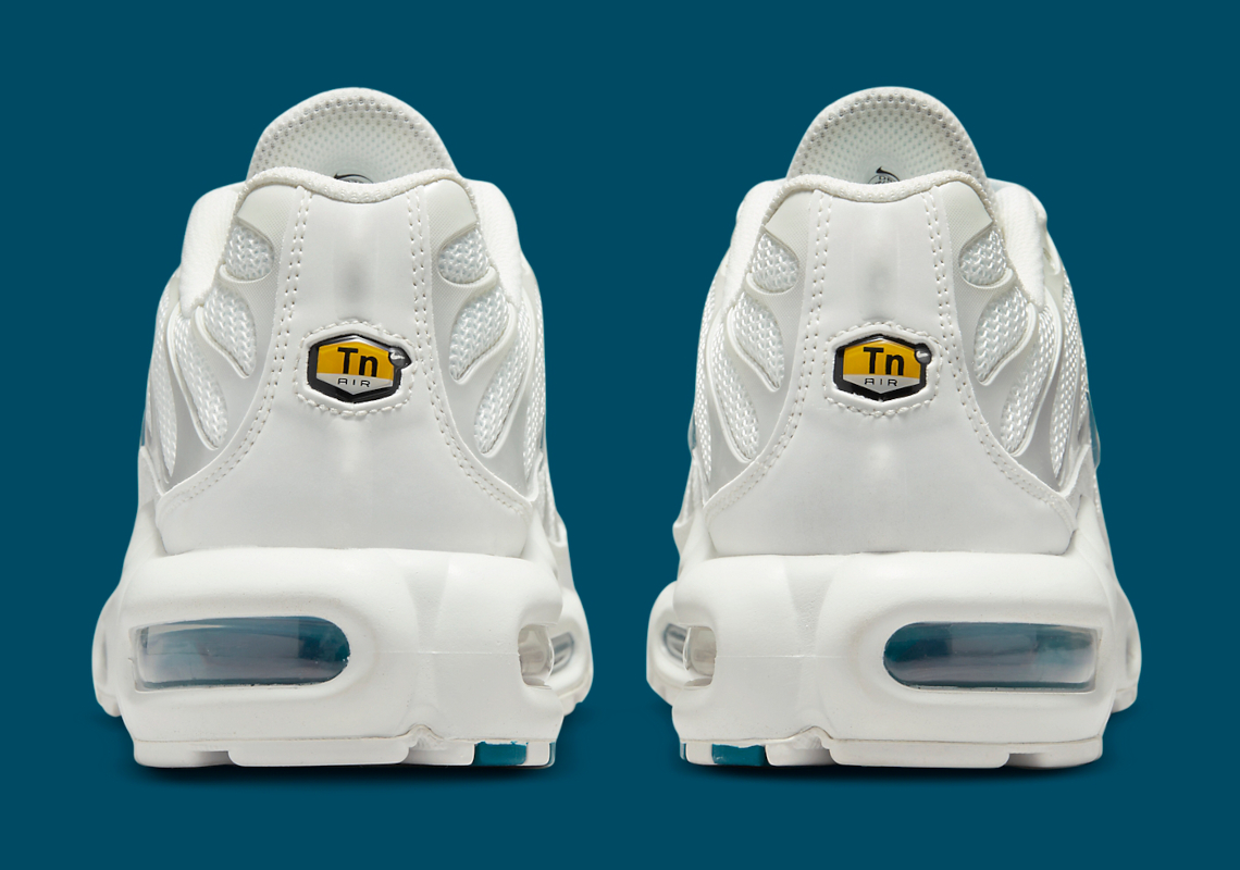 blue air max plus womens