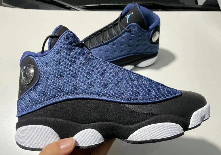 air-jordan-13-navy-black-2022-  display picture 1