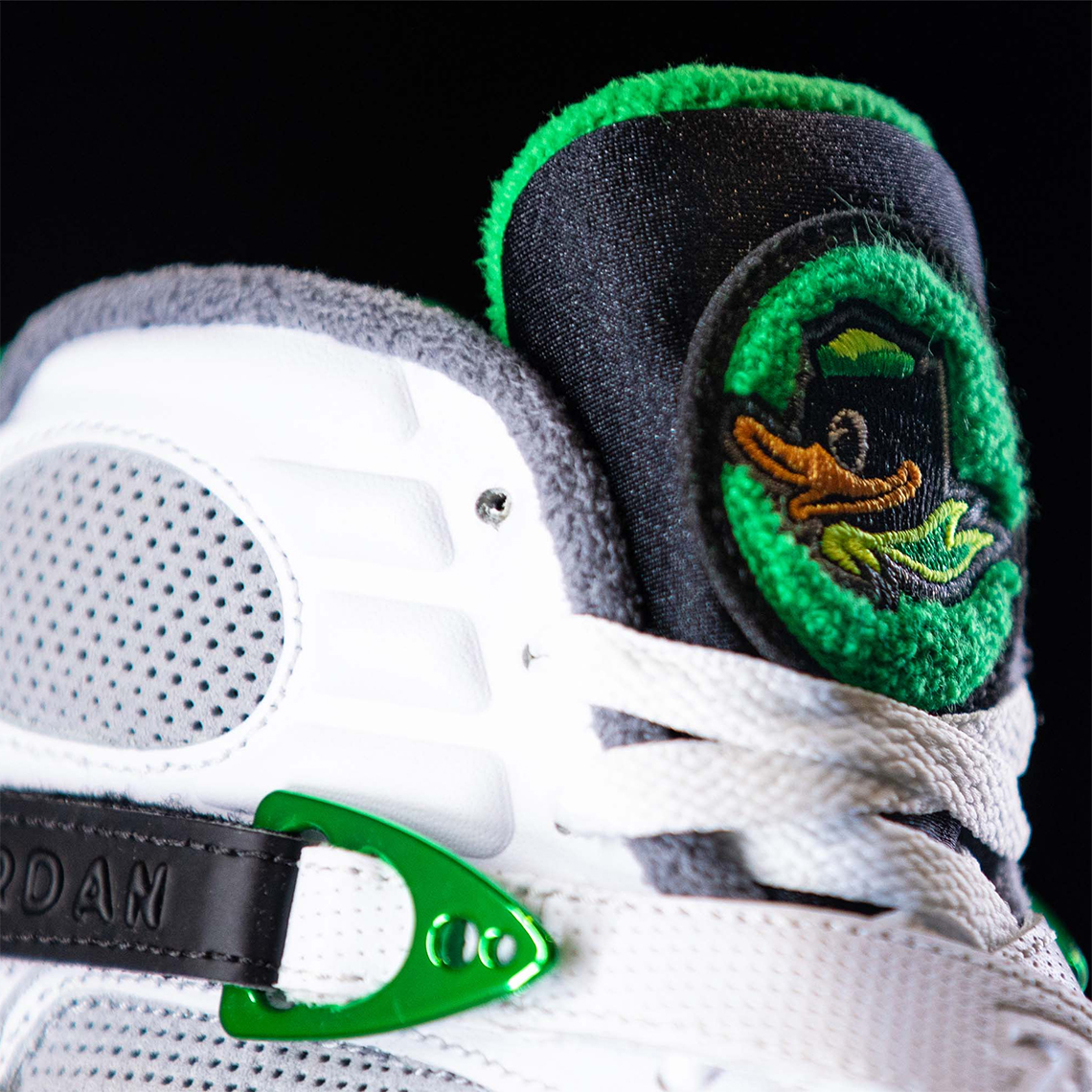 model from 1988 in tribute to Michael Jordans free-throw dunk at the Slam Dunk Contest Oregon Ducks Stockx Dropx Release Info 3